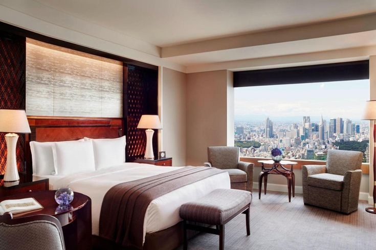 Crazy RITZ Tokyo room with panoramic city view